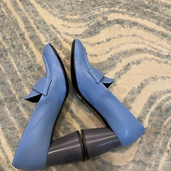 HALMANERA BLUE ONLY ROUND HEEL PUMPS WITH GREY HEELS SIze 7.5